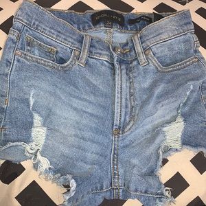 High wasted jean shorts/blue